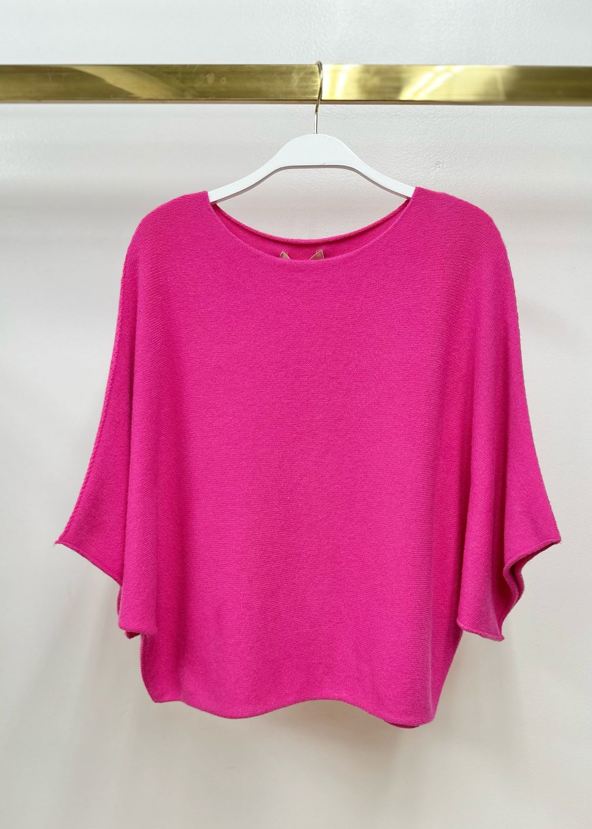 CREW NECK BATWING SLEEVE KNIT TOP