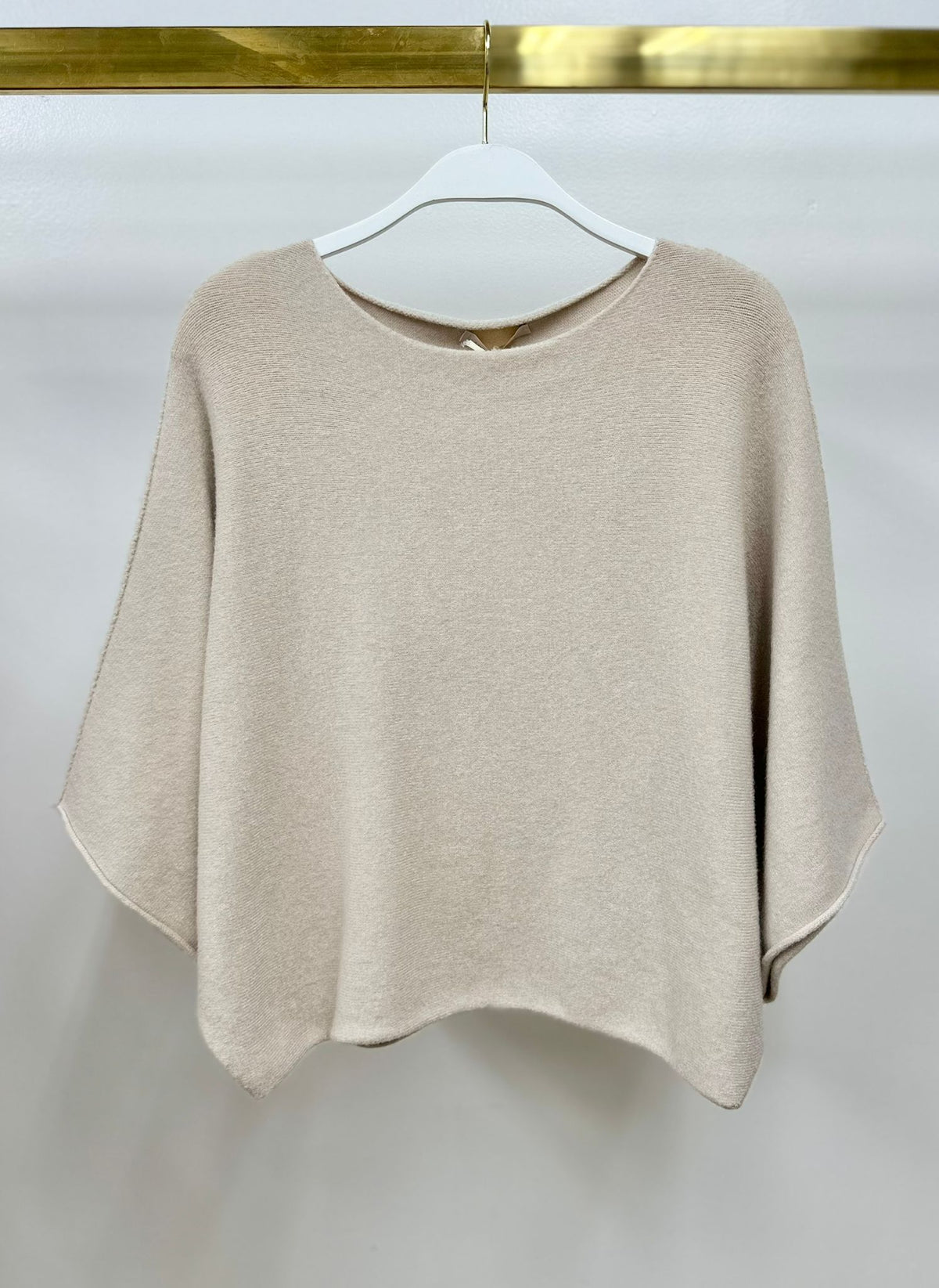 CREW NECK BATWING SLEEVE KNIT TOP