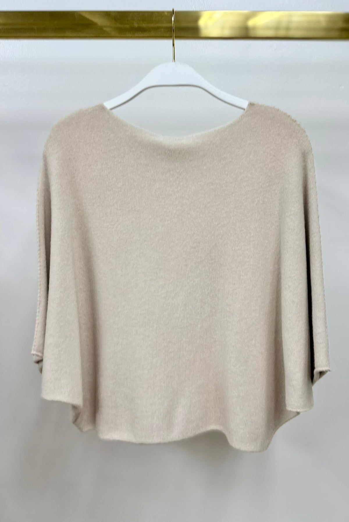 CREW NECK BATWING SLEEVE KNIT TOP
