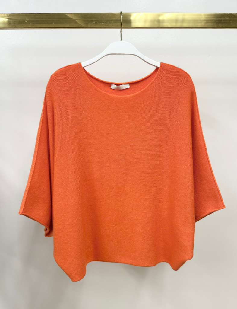 CREW NECK BATWING SLEEVE KNIT TOP