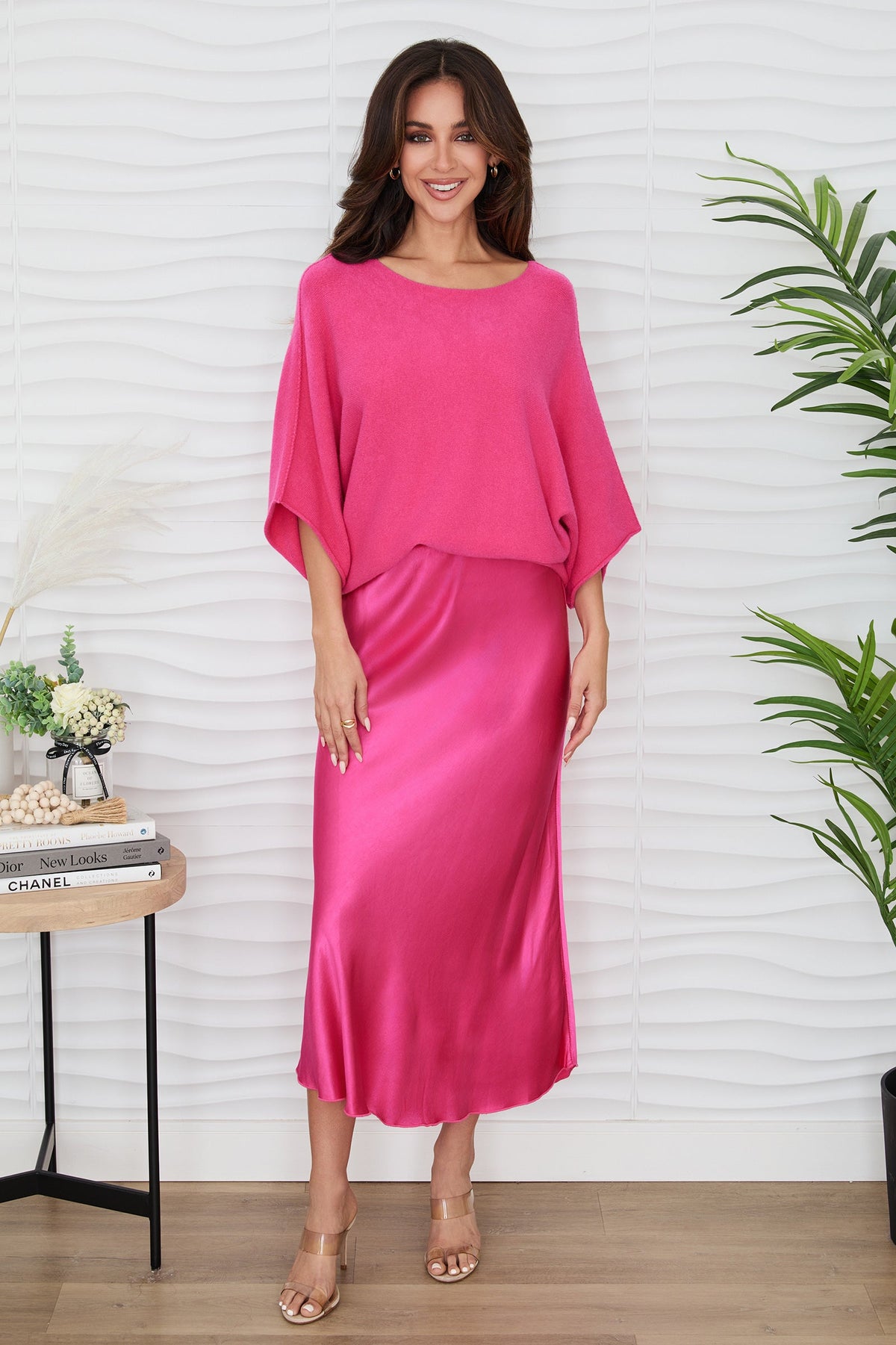 CREW NECK BATWING SLEEVE KNIT TOP