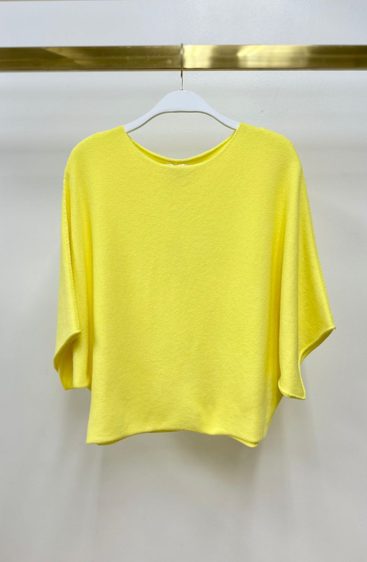 CREW NECK BATWING SLEEVE KNIT TOP