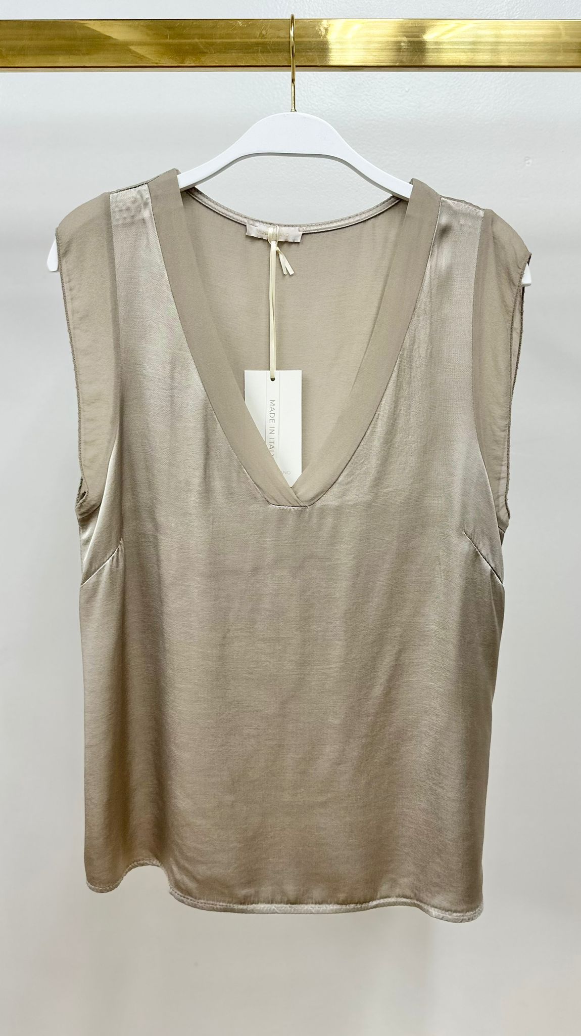22684/235150-TOP
