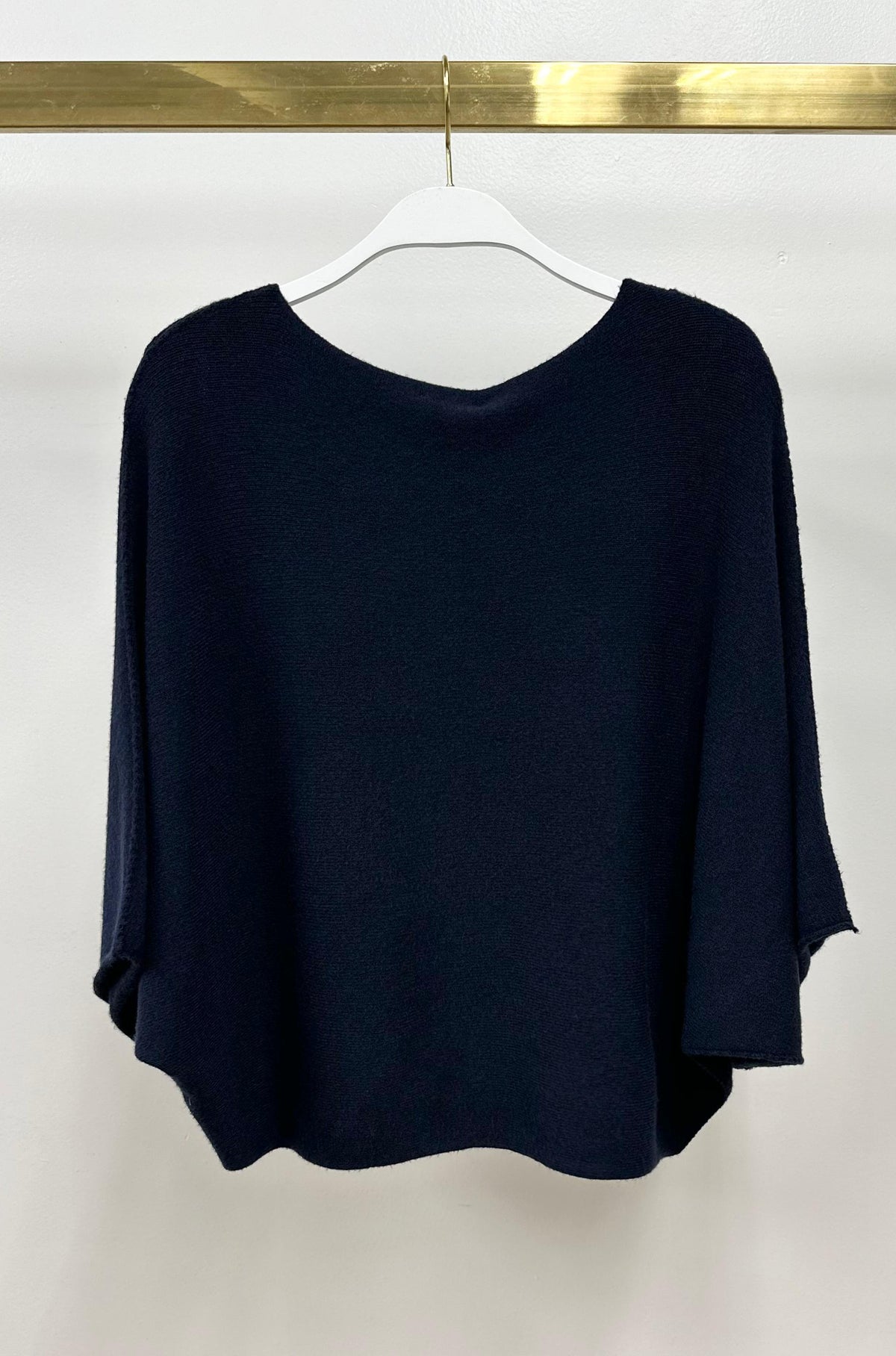 CREW NECK BATWING SLEEVE KNIT TOP