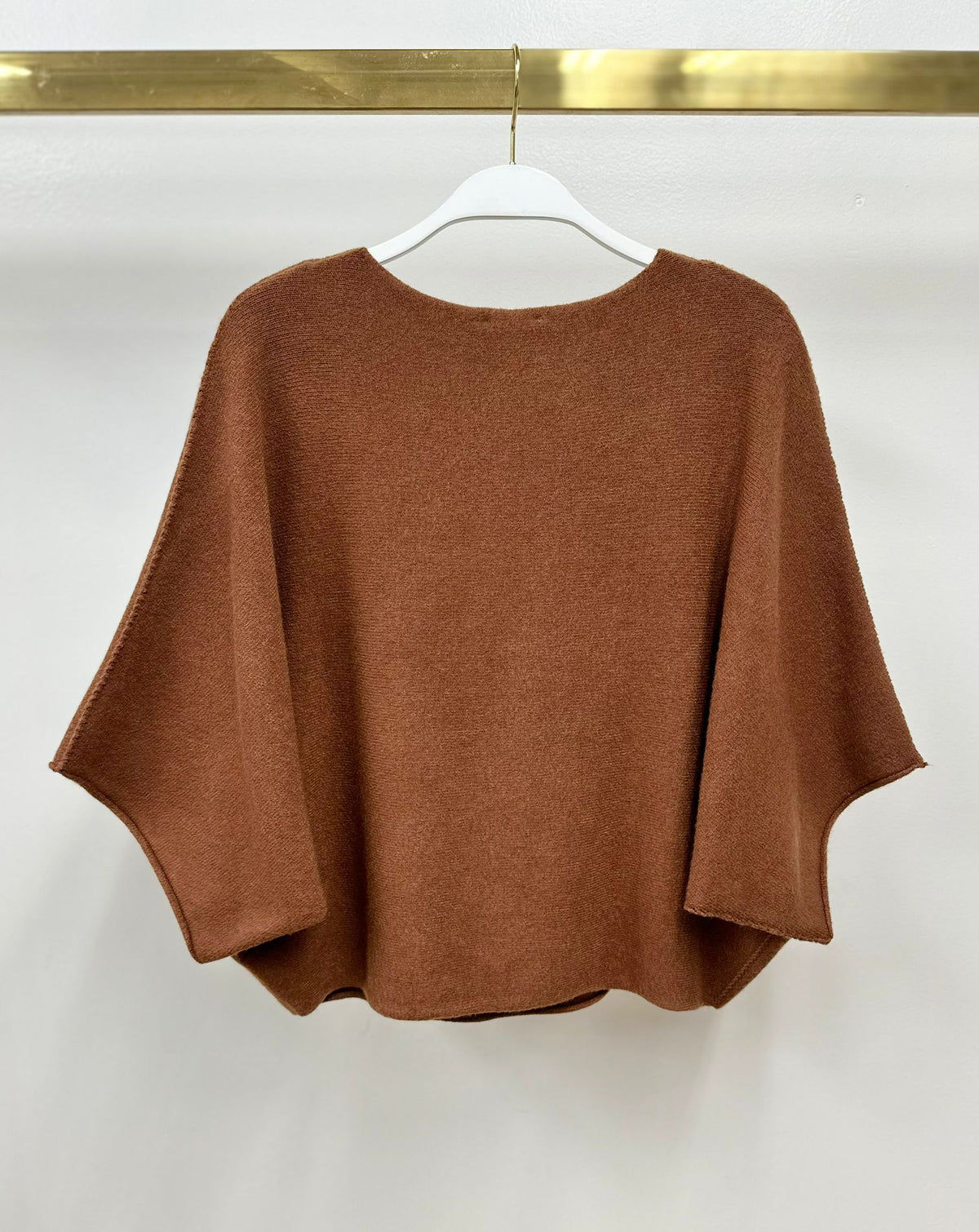 CREW NECK BATWING SLEEVE KNIT TOP