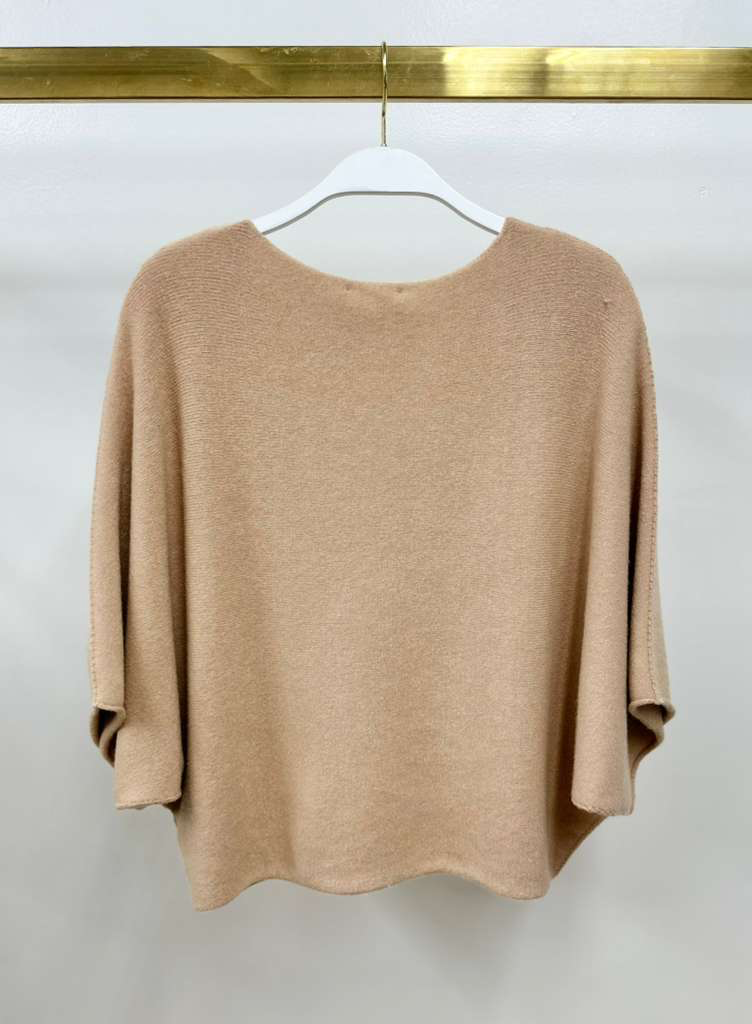 CREW NECK BATWING SLEEVE KNIT TOP