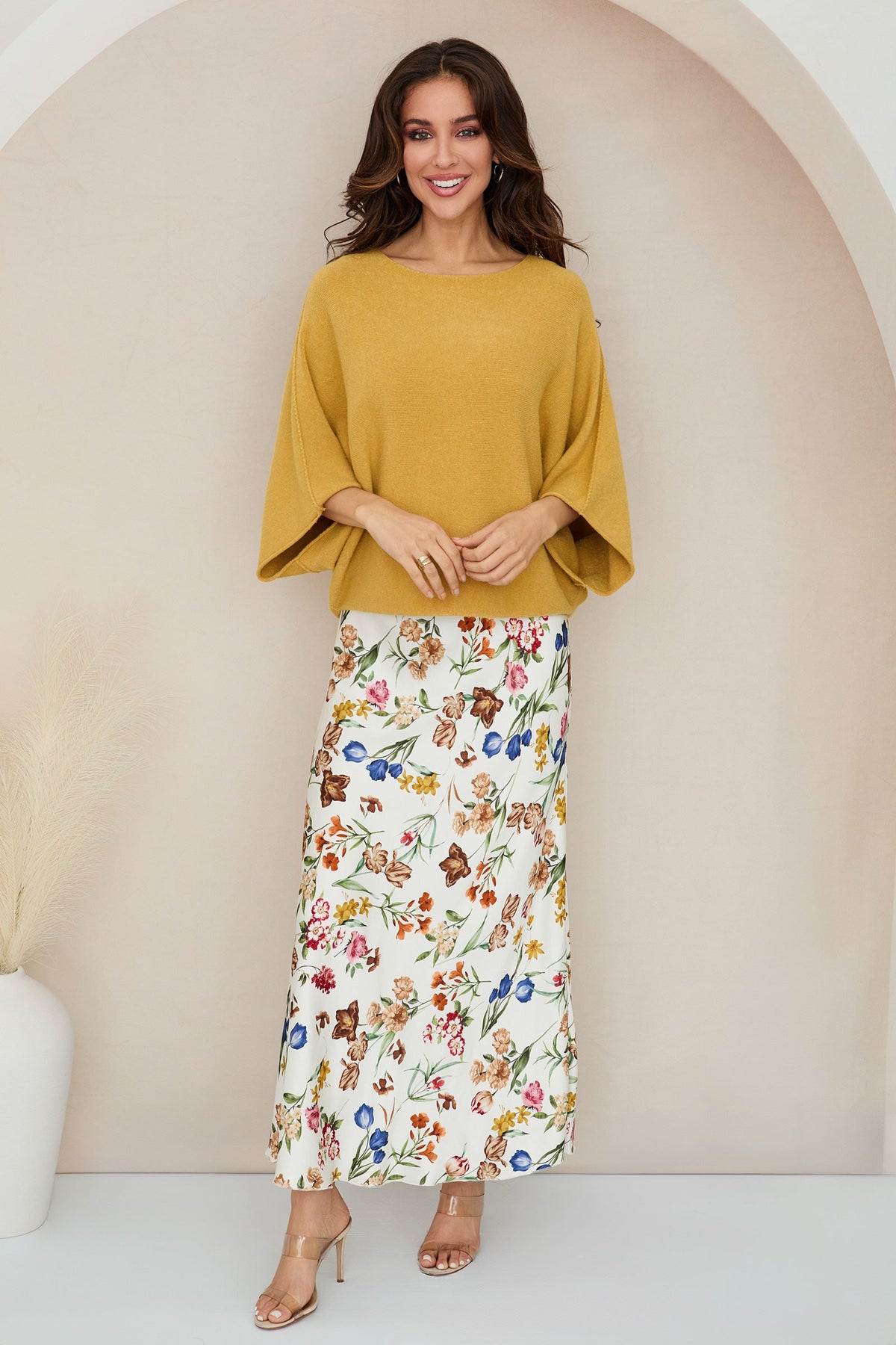 CREW NECK BATWING SLEEVE KNIT TOP