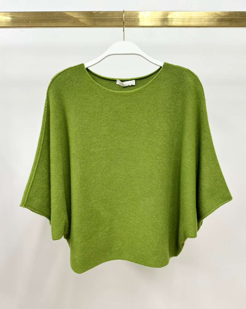 CREW NECK BATWING SLEEVE KNIT TOP
