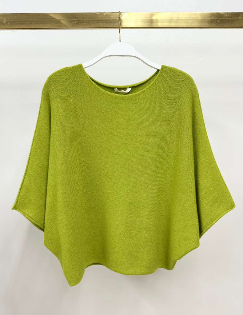 CREW NECK BATWING SLEEVE KNIT TOP