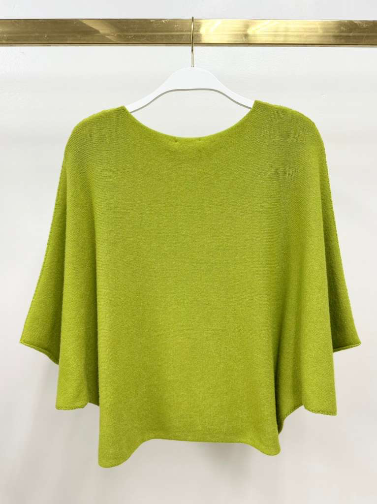 CREW NECK BATWING SLEEVE KNIT TOP