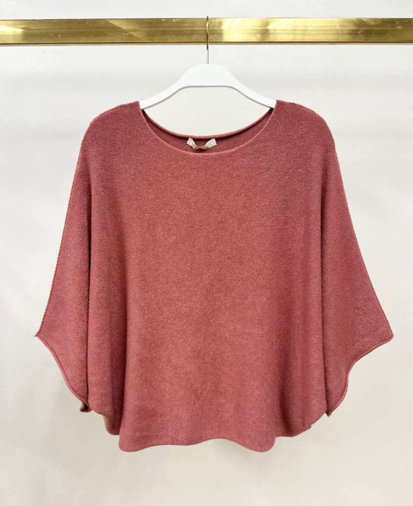 CREW NECK BATWING SLEEVE KNIT TOP