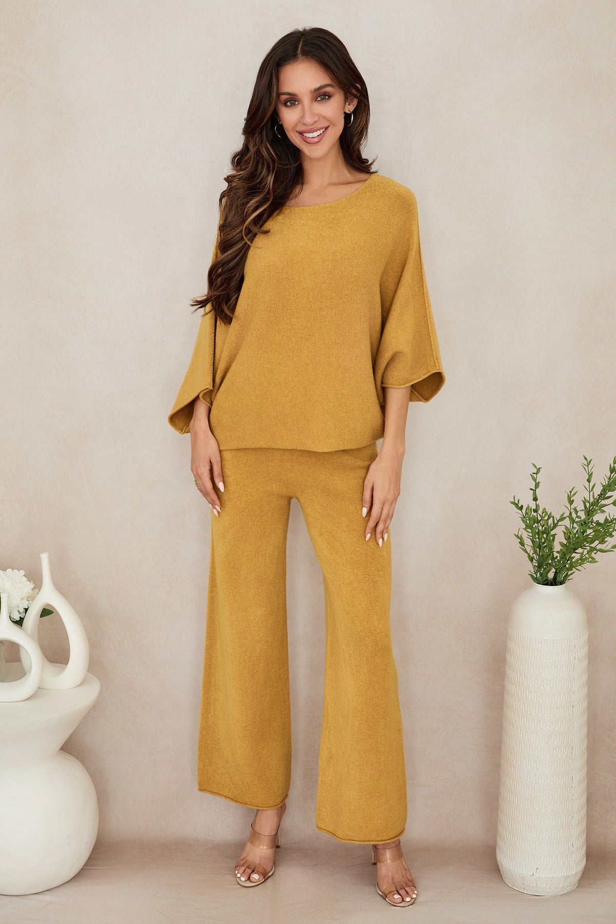 CREW NECK BATWING SLEEVE KNIT TOP