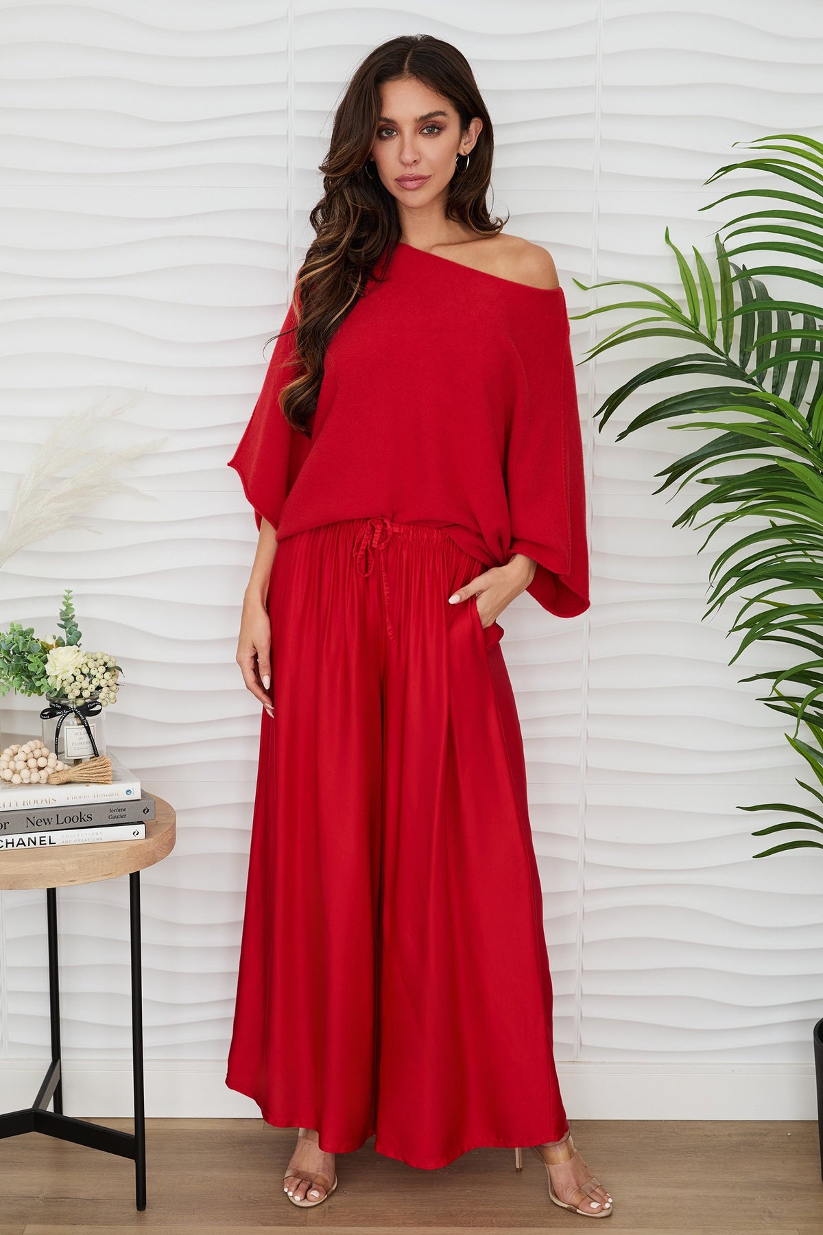 CREW NECK BATWING SLEEVE KNIT TOP