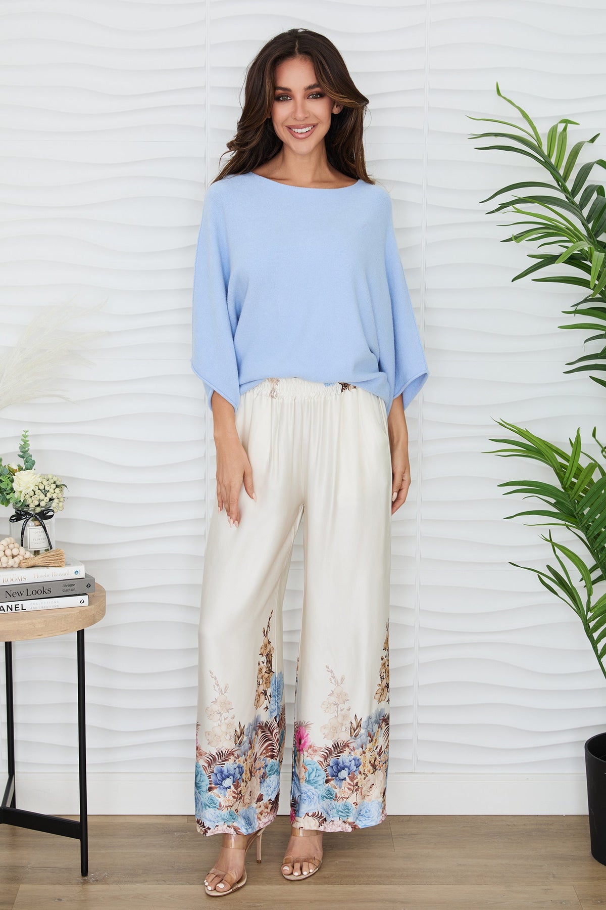 CREW NECK BATWING SLEEVE KNIT TOP