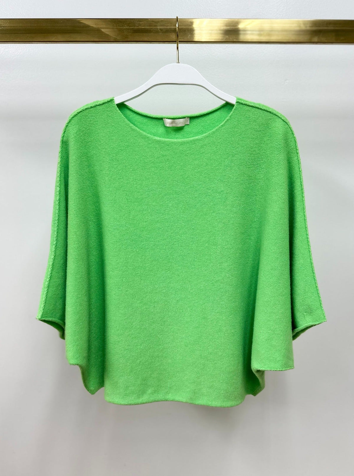 CREW NECK BATWING SLEEVE KNIT TOP