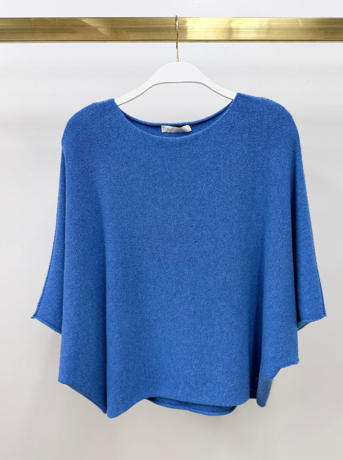CREW NECK BATWING SLEEVE KNIT TOP