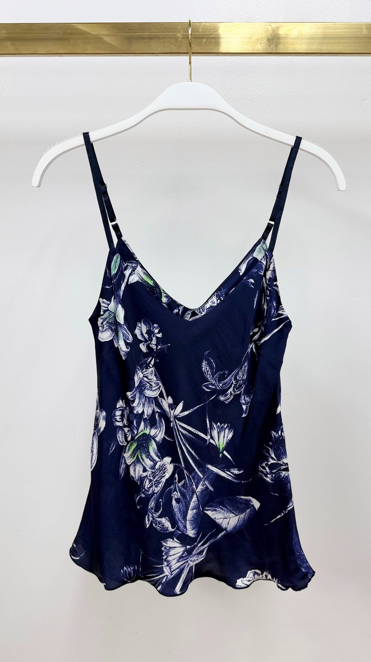 GARDEN FLORAL SILKY CAMISOLE